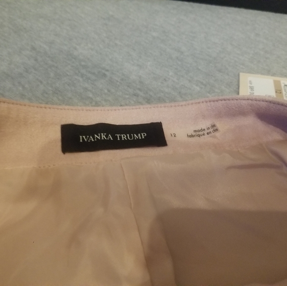 Ivanka Trump Heel high Skirts. - Picture 3 of 6